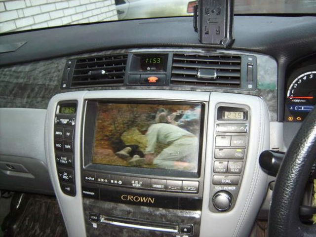 2004 Toyota Crown