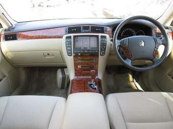 2004 Crown
