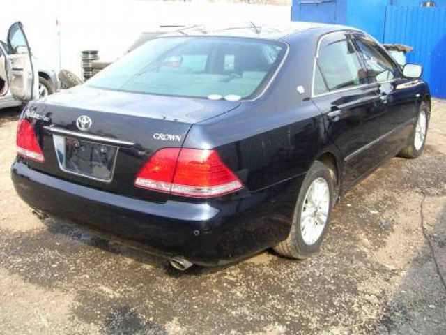 2004 Toyota Crown