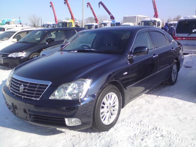 2004 Toyota Crown