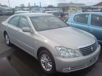 2004 Toyota Crown