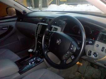 2004 Crown