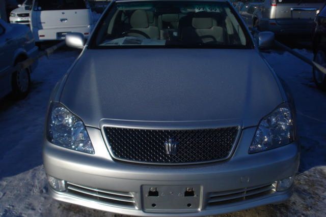 2004 Toyota Crown