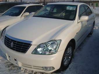 2004 Toyota Crown