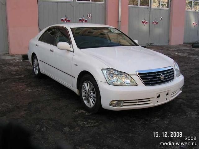 2004 Toyota Crown