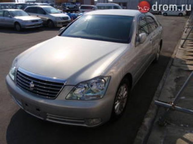 2004 Toyota Crown