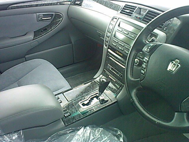2004 Toyota Crown