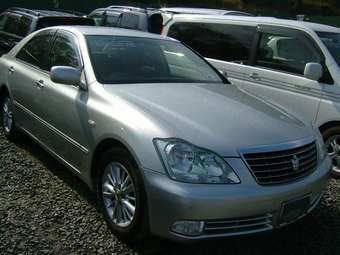 2004 Toyota Crown