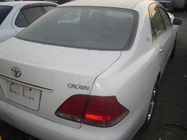 2004 Toyota Crown