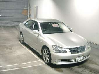 2004 Toyota Crown