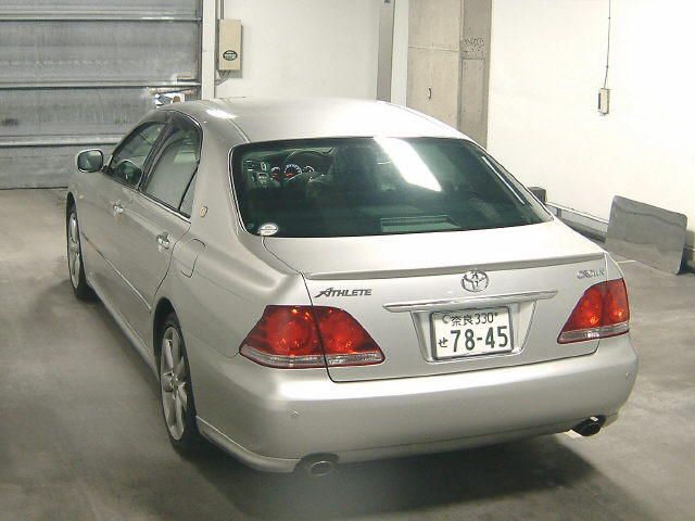 2004 Toyota Crown