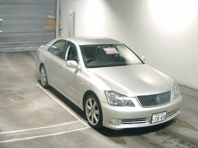 2004 Toyota Crown