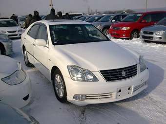 2004 Toyota Crown