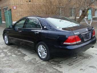 2004 Crown