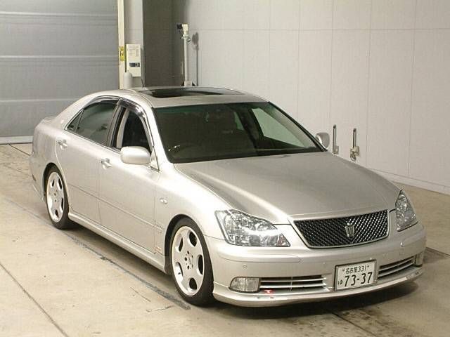 2004 Toyota Crown