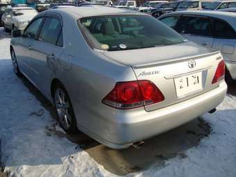 2004 Crown