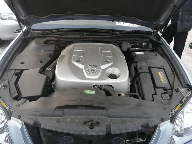 2004 Toyota Crown