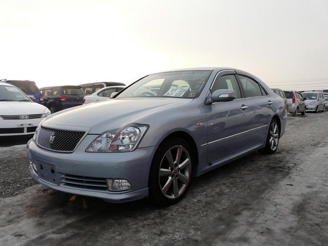 2004 Toyota Crown