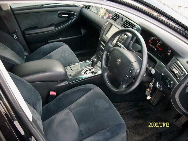 2004 Toyota Crown