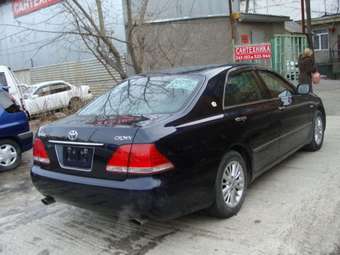 2004 Toyota Crown Photos