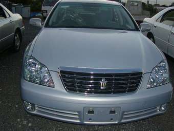 2004 Toyota Crown For Sale