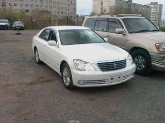 2004 Toyota Crown For Sale