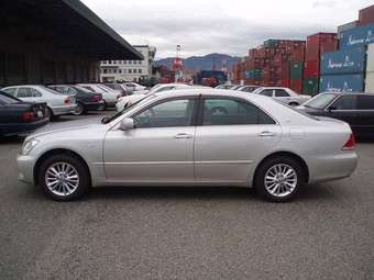 2004 Toyota Crown For Sale