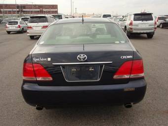2004 Toyota Crown Photos