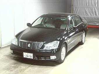 2004 Toyota Crown For Sale