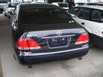 2004 Toyota Crown Pictures