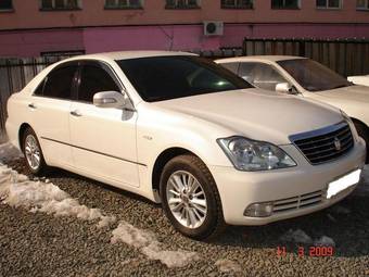 2004 Toyota Crown For Sale