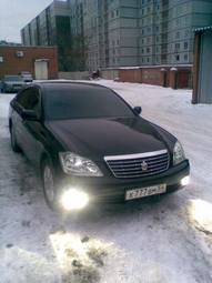 2004 Toyota Crown Photos