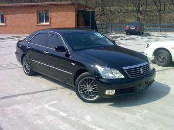 2004 Toyota Crown For Sale