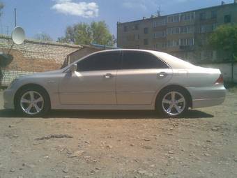 2004 Toyota Crown Pictures