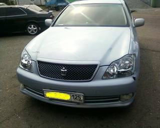 2004 Toyota Crown Photos