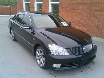 2004 Toyota Crown For Sale