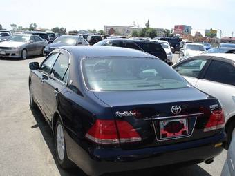 2004 Toyota Crown For Sale