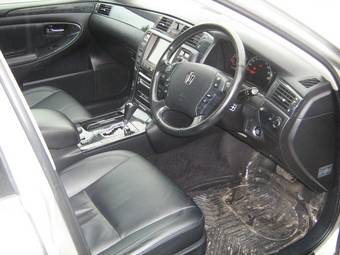 2004 Toyota Crown For Sale