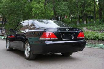 2004 Toyota Crown Photos