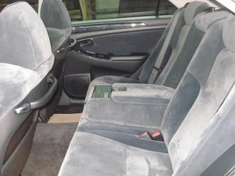 2004 Toyota Crown For Sale
