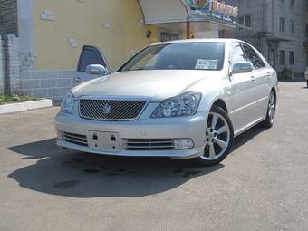 2004 Toyota Crown For Sale