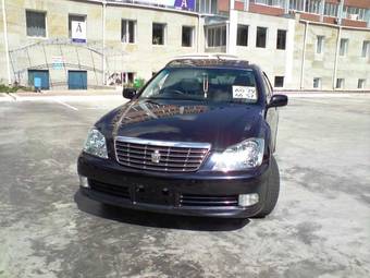 2004 Toyota Crown Images