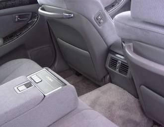 2004 Toyota Crown Photos