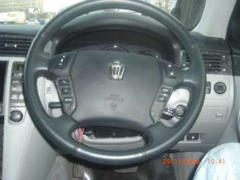 2005 Toyota Crown