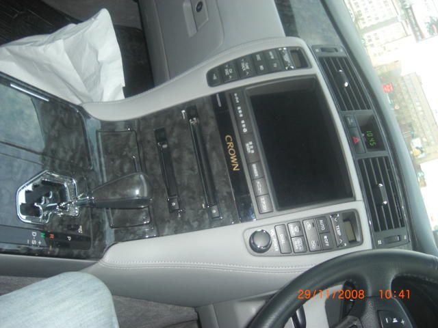 2005 Toyota Crown