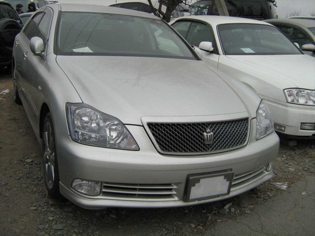 2005 Toyota Crown