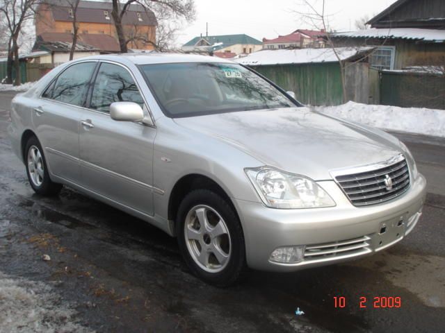 2005 Toyota Crown