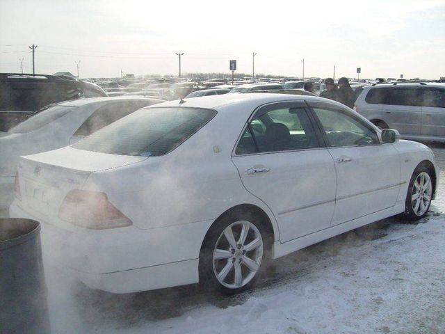 2005 Toyota Crown