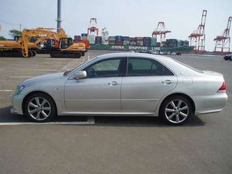 2005 Toyota Crown For Sale