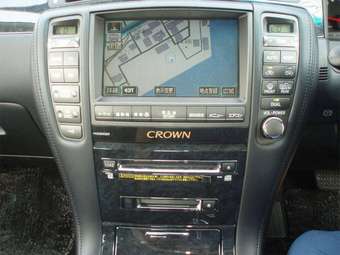 2005 Toyota Crown Pictures